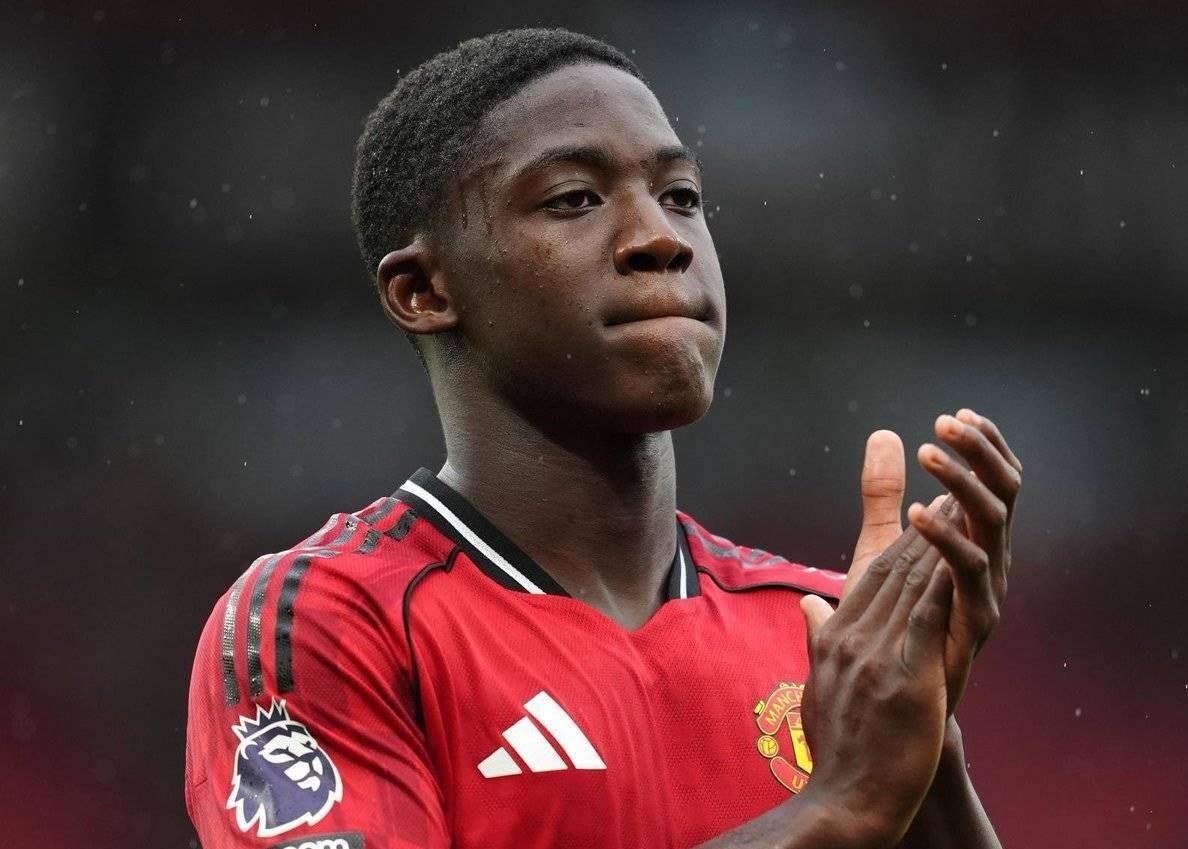 乐鱼体育app官网-欧冠加时末段走向成谜，曼联强势反弹，话题不断，赛程密集仍需轮换