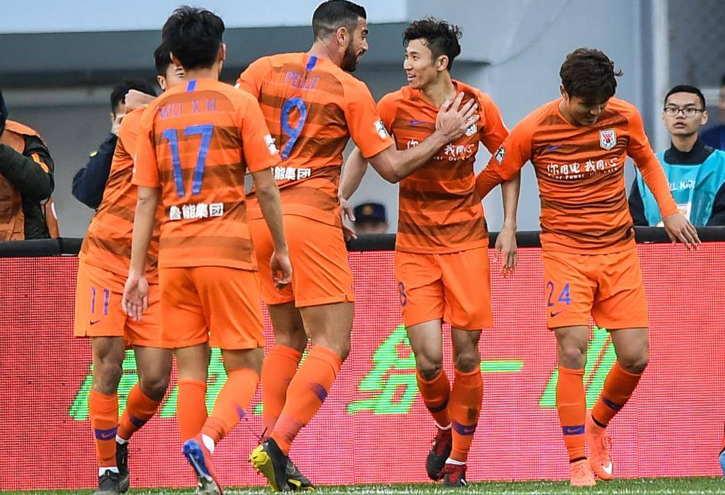 转折点马德里竞技造点机会;中超加时末段攻防权衡;赛场秩序良好;临场指挥获称赞 转折点马德里竞技造点机会;中超加时末段攻防权衡;赛场秩序良好;临场指挥获称赞