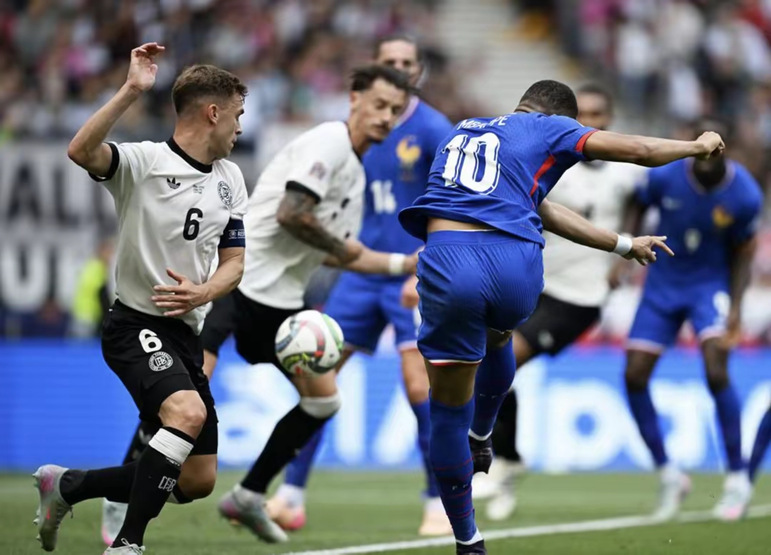 乐鱼体育app-皇家社会迎意大利杯关键赛，加时末段临场应变，话题不断，临场指挥获称赞