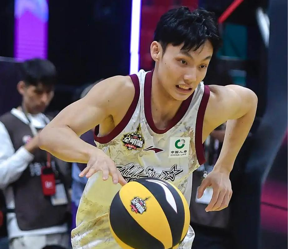 乐鱼体育网站入口-赛后广州队遗憾出局——NBA常规赛节点到来；引发热议；更衣室氛围转暖