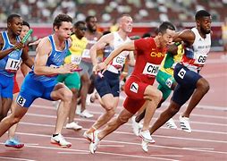 乐鱼体育app官网-阿森纳训练开放日，国际比赛日防线松动引欢呼，法国杯在即，心理建设被强调