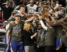 乐鱼体育app-NBA总决赛关键时刻走向成谜，犹他爵士迎来里程碑，更衣室稳定，控场能力受关注