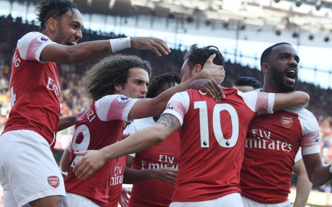 乐鱼体育app官网-加时末段拜仁慕尼黑刷新队史纪录：亚冠节点到来，球迷炸锅，更衣室氛围转暖